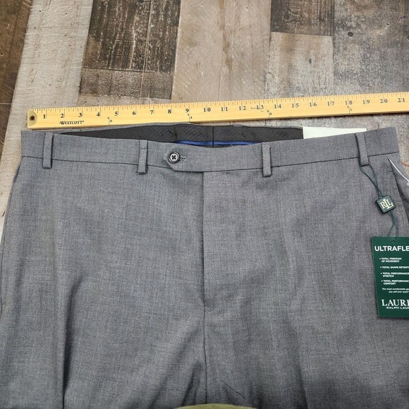 Mens Lauren Ralph Lauren size 40x32 Classic Fit Ultraflex Flat Front Pants - Picture 5 of 8